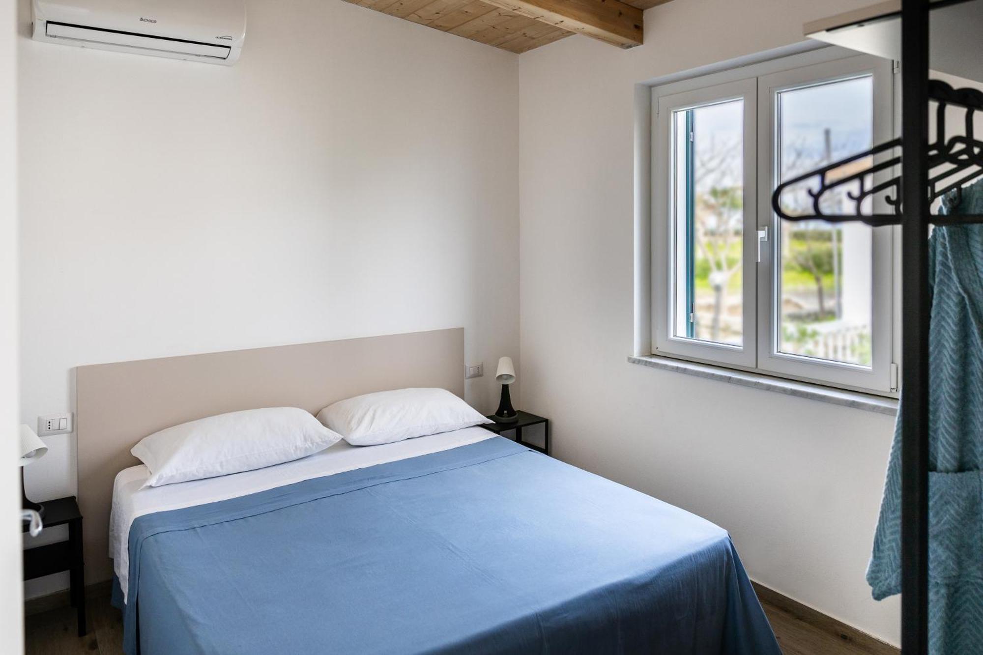 Villaggio Camping Poseidon - Bungalows & Rooms With Sea View In Nature Santa Caterina Dello Ionio Marina Exteriör bild