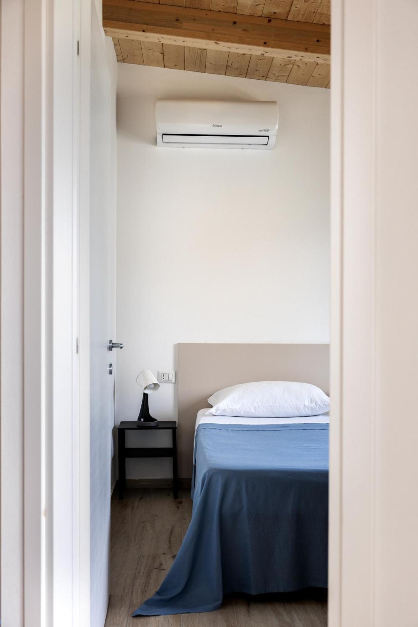 Villaggio Camping Poseidon - Bungalows & Rooms With Sea View In Nature Santa Caterina Dello Ionio Marina Exteriör bild